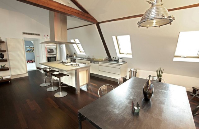 Loft 200 m² + terrace near the Marais