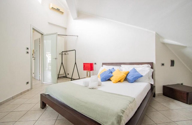 [Loft Eugenio] - *Large and bright apartment*