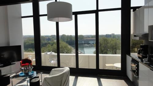 Loft vue fleuve Garonne parking gratuit