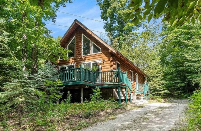 Log cabin, Schuss Mtn, solo stove, fireplace