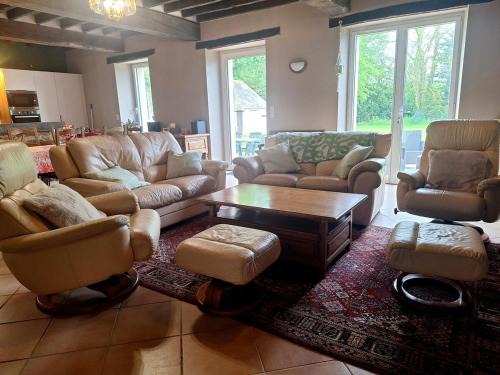 Longère avec jacuzzi et jardin à 10 min de Rennes