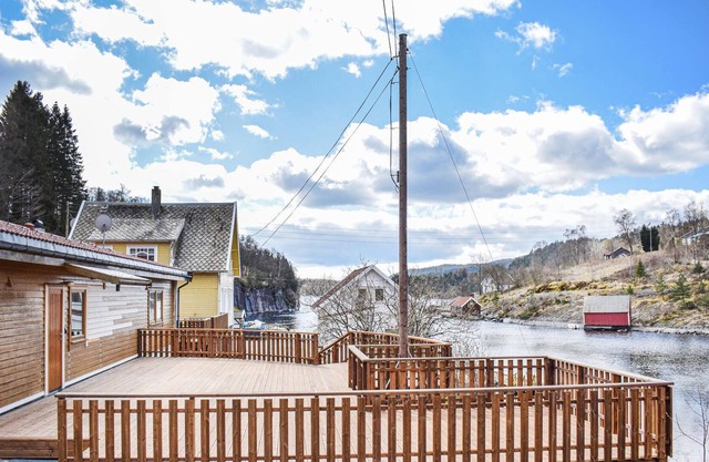 Look forward to an active vacation in Tysvær in this modern vacation home.