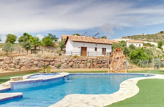 Look forward to a successful vacation Andalusia and in this beautiful vacation home with pool.