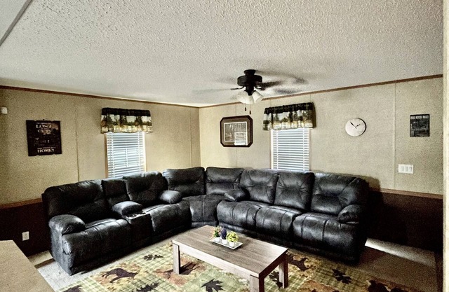 Looking for a getaway? This property is perfect for your vacation!