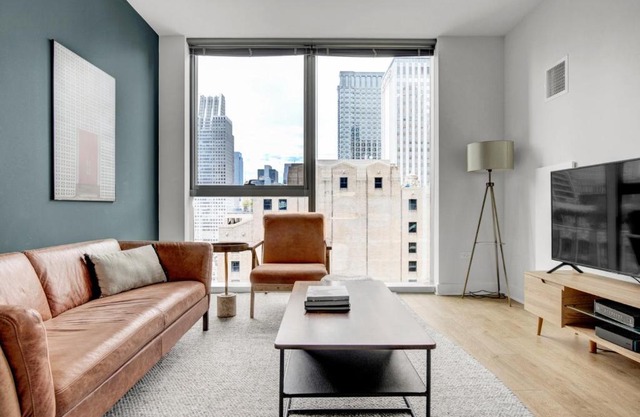 Loop 1BR w Gym Pool WD nr Millennium Park CHI-226