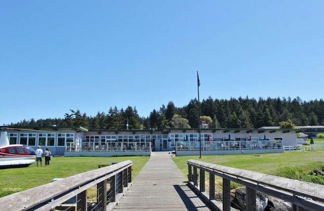 Lopez Islander Resort