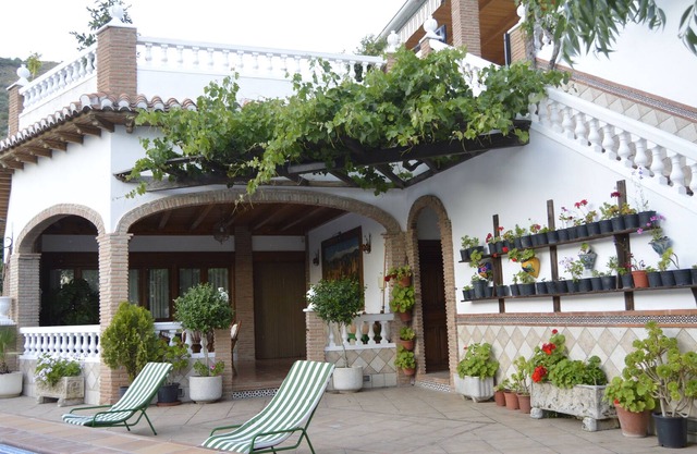Los Barranquillos Rural House. Your ideal home in Lanjarón to get to know Alpujarra.