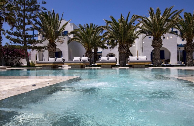 Louis Studios Hotel