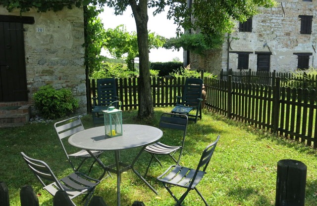 Lovely apartment for 2 people with patio and pets allowed