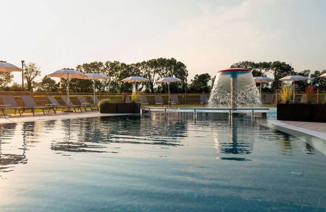 Lovely apartment in villa for 6 people with pool, A/C, WIFI, TV, terrace and pets allowed