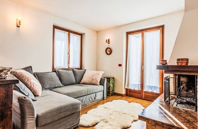 Lovely apartment for 6 guests with TV and balcony