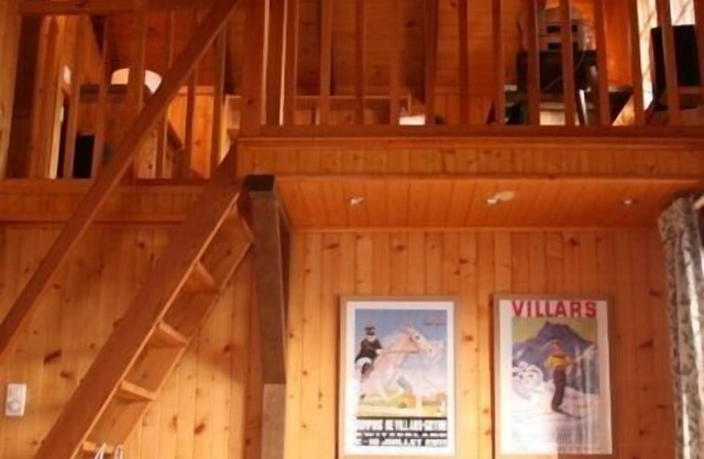 Lovely chalet in the middle of the Swiss Alps
