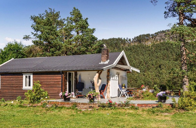 Lovely home in Bjoa with kitchen