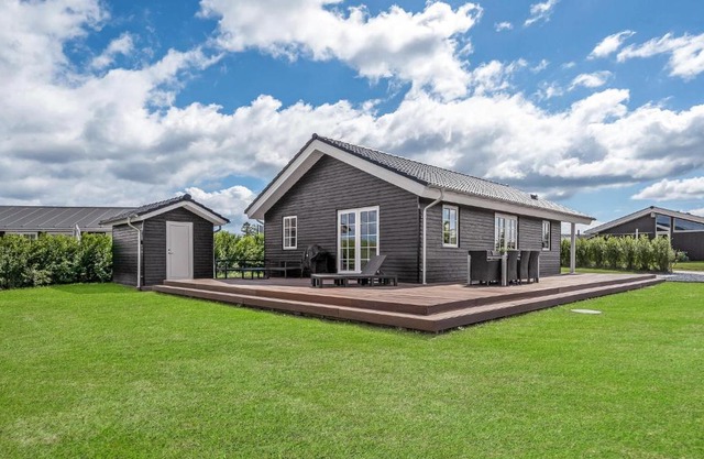 Lovely Home In Frørup With Kitchen
