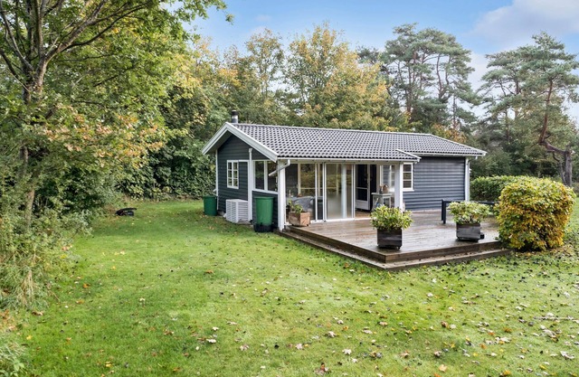 Lovely home in Sjællands Odde with WiFi