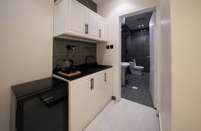 LP36.4 - Stylish Studio Apt Near Boulevard World