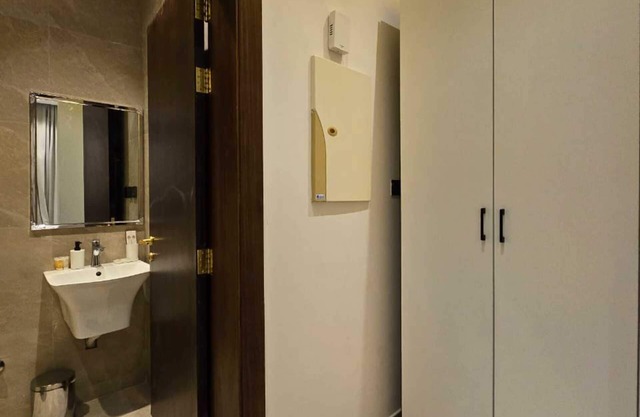 LP50.5 - استديو فندقي وانيق جديد ودخول ذكي - بحي الياسمين 1