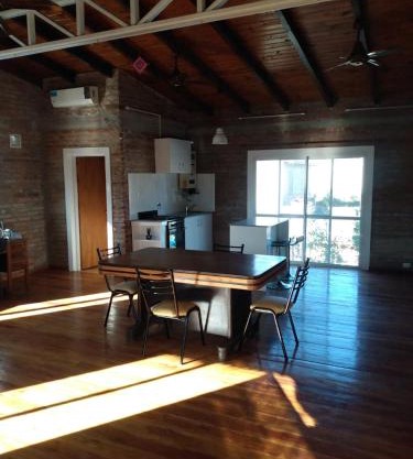 Luminoso Loft cercano rio Grdro Baigorria - Cochera opcional
