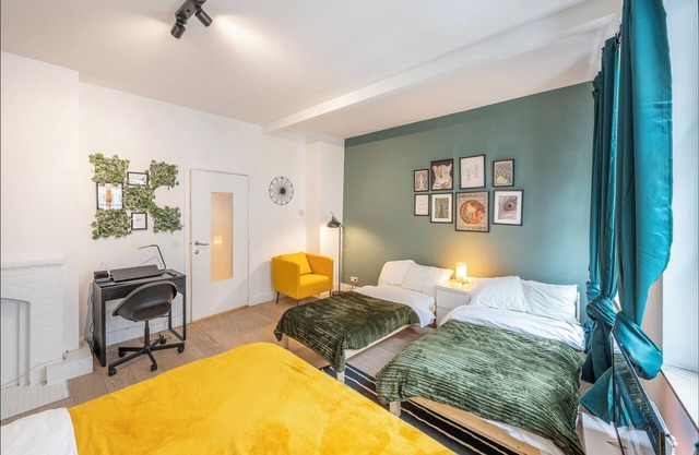 Luminous Suite In Brussels - Elegant Design