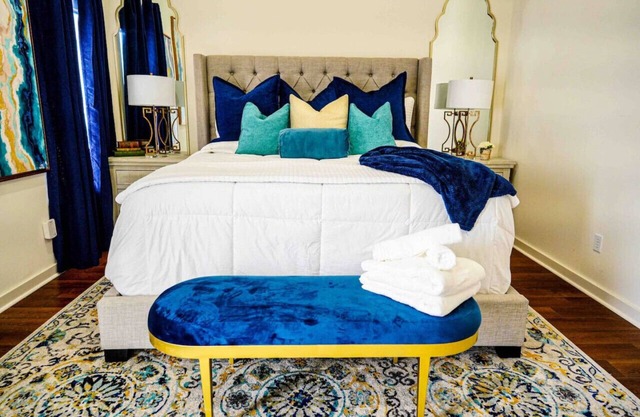 Luxe 3BR w/fenced parking 2 miles to French Qtr