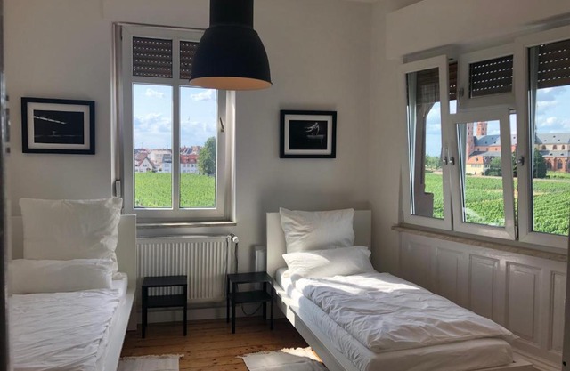 Luxe Apartment am Rhein
