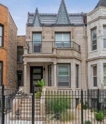 Luxe Hyde Park Gray Stone near UofC