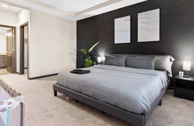 Luxe King 3 Bedroom Suite in North Raleigh!