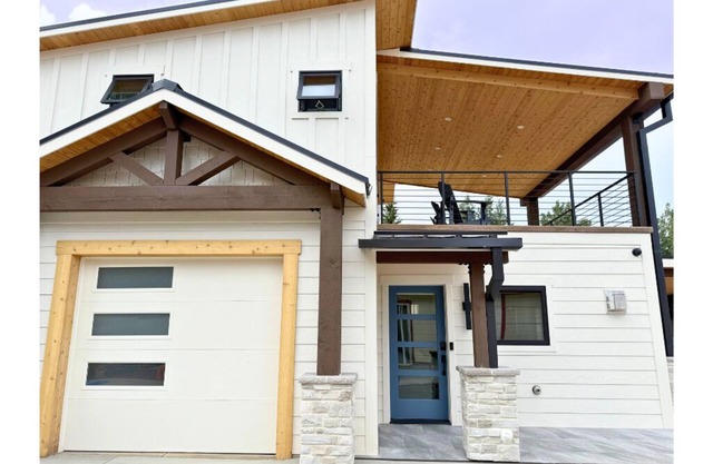 Luxe Loft of Woodland Park CO - 338290nNew Build w/Hot Tub nBalcony Views