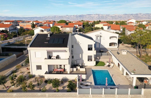 Luxorious apartment | 4 stars | sea view | for 4 persons
