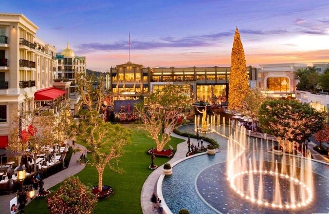 Luxurious 2 suites & 3 baths in Americana Glendale CALIFORNIA. 30 days minimum!