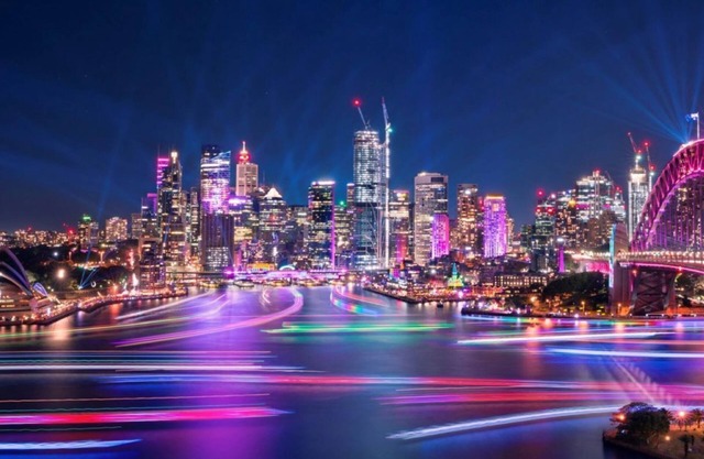 Luxurious 3 Bedroom Penthouse Suite (Level 56) at Kent Street, Sydney CBD