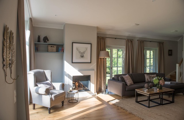 Luxurious Frydag vacation apartment in Karl-Georgs-Forst; dogs welcome