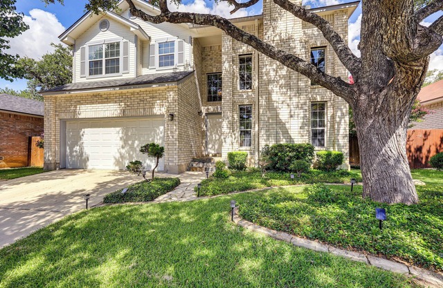 Luxurious Oasis in San Antonio, only 5 min from SeaWorld and Aquatica