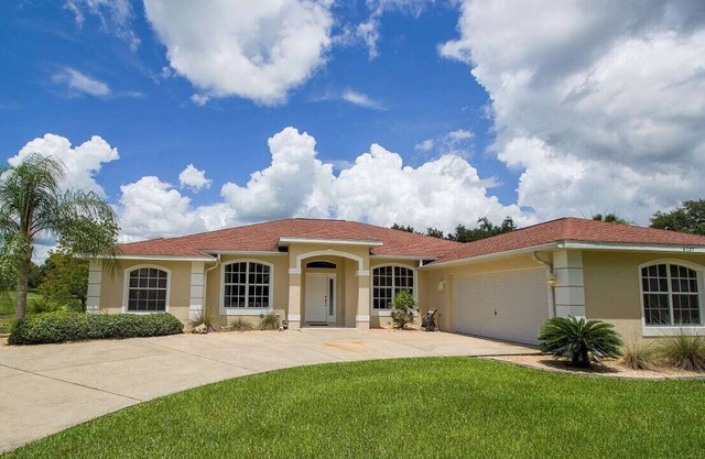 Luxurious Pool Home on Golf Course