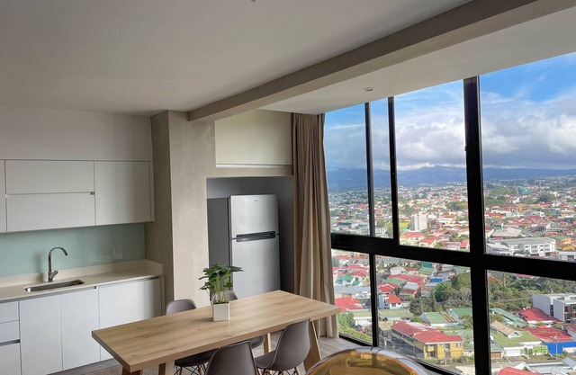 Luxurious Suite with Breathtaking Views -Your Costa Rican Dream Getaway!