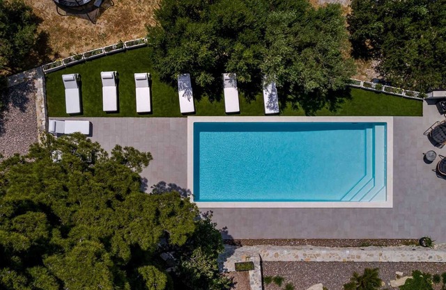 Luxurious villa with a pool in Kaštela
