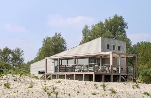 Luxurious villa in a nature reserve