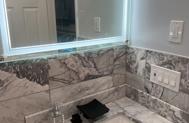 Luxuriously furnished 4 bedroom apartment