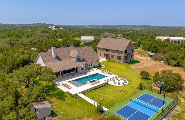 Luxury 12BR Estate Near Austin – Pool, Pickleball, Theater & Room for 34 Guests