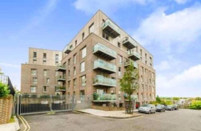 Luxury 2 bedroom apartment in Central London with free Parking