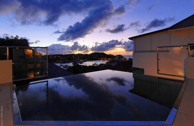 Luxury 2 bedroom situated in Gustavia just a short walk to shops and restaurants