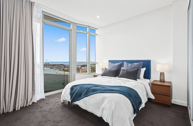 Luxury 2Bed 2Bath Apartment Pool/Gym & Ocean Views