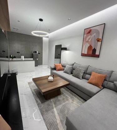 Luxury 2BR Apartment -Prime Area