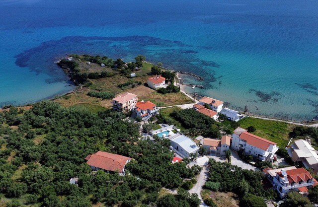 Luxury 3 Bedroom Villa with sea views and private pool, 150m from the beach