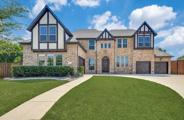 Luxury 6B/5.5B Family Home, Pet-Friendly, Lake Lover, Game Lover. Health focused