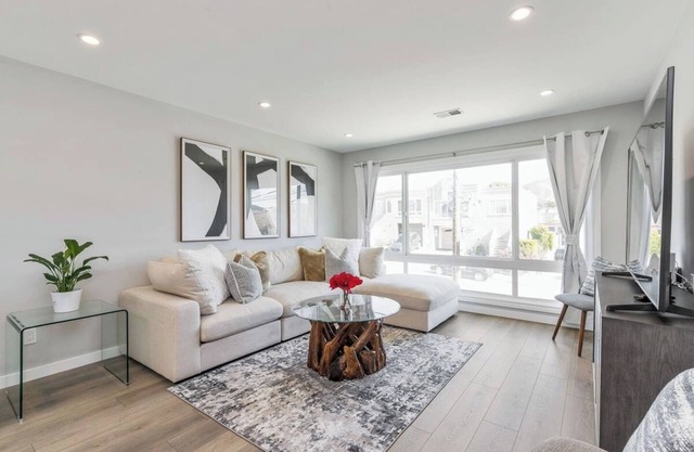 Luxury 7BR Home Near SFO w/Parking