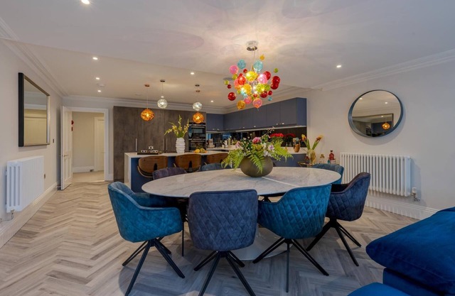 Luxury Apartment in 18th century listed Hotel conversion