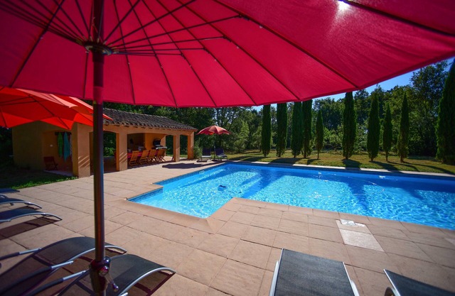 Luxury Chateau with pool in fantastic location