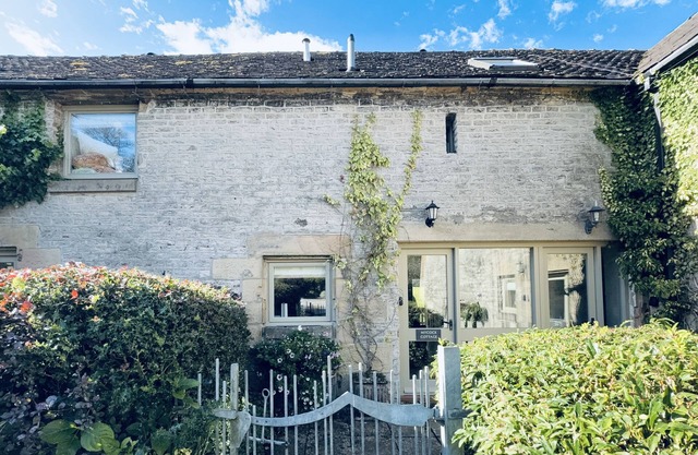 Luxury cottage for three people in the Peak District National Park