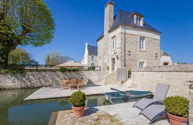 Luxury Cottage, Outdoor Nordic Hot Tub and Sauna, D-Day Beaches 15 km